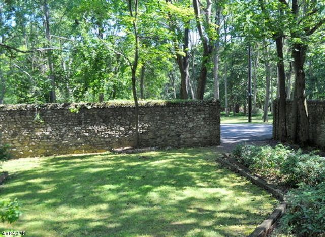 20 Dryden Rd, Bernardsville Boro, NJ 07924