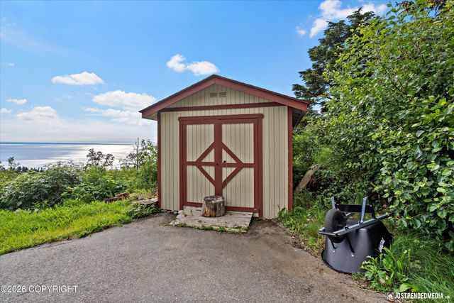 17400 Mount McKinley Drive, Anchorage, AK 99516