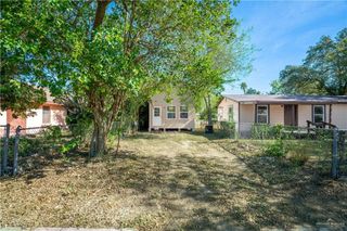 115 S Guerra Avenue, Weslaco, TX 78596