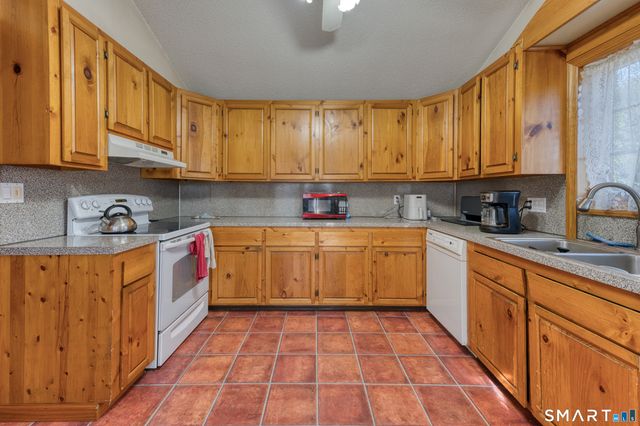 173 Wonx Spring Road, Southington, CT 06479