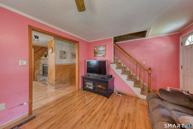 173 Wonx Spring Road, Southington, CT 06479