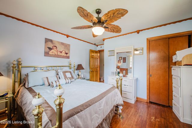 8304 Seaforth Dr, Louisville, KY 40258