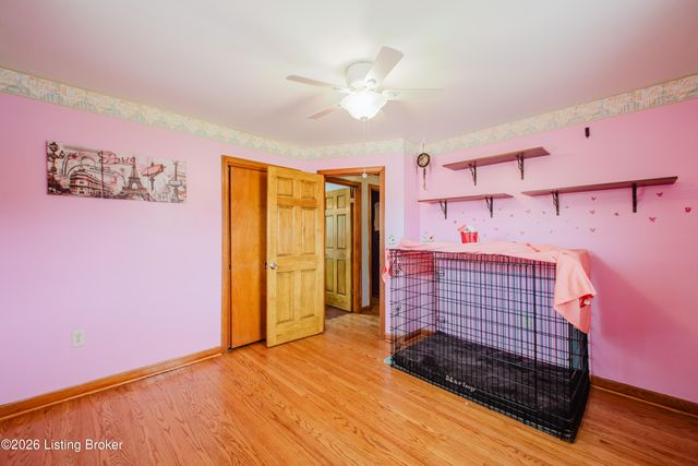8304 Seaforth Dr, Louisville, KY 40258