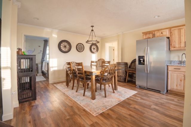 33 Horseshoe Bend Ln, Elmwood, TN 38560