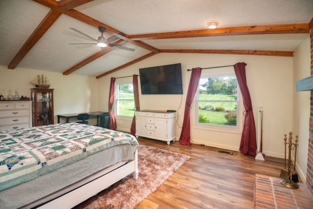 33 Horseshoe Bend Ln, Elmwood, TN 38560