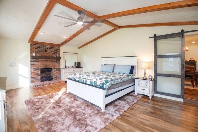 33 Horseshoe Bend Ln, Elmwood, TN 38560