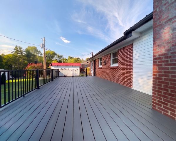 33 Horseshoe Bend Ln, Elmwood, TN 38560