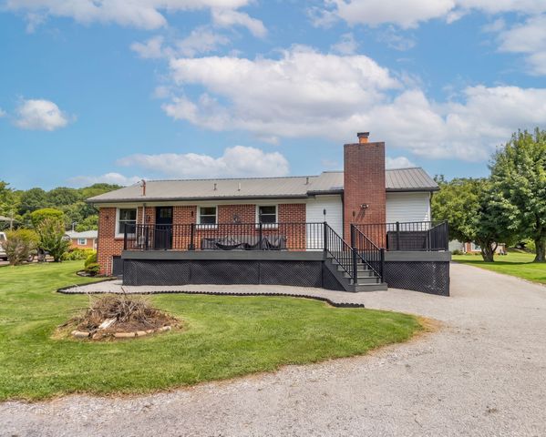 33 Horseshoe Bend Ln, Elmwood, TN 38560