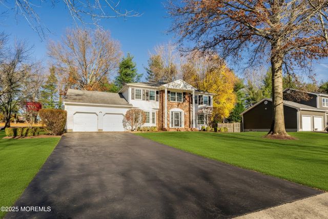 1 Kate Court, Marlboro, NJ 07746