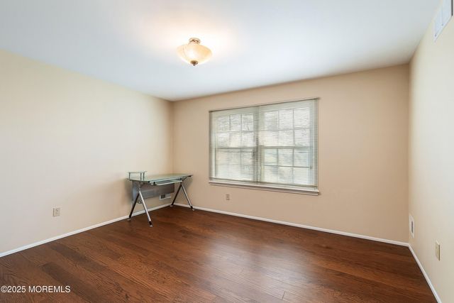 1 Kate Court, Marlboro, NJ 07746