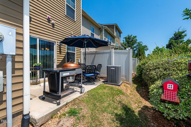 7809 Lillyhurst Drive, Raleigh, NC 27612