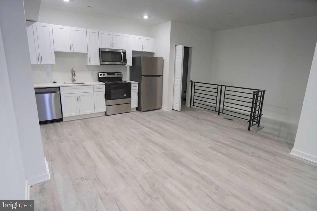 717 N 35TH ST, Philadelphia, PA 19104 — photo 2