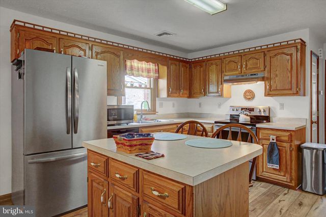 712 MARDEN AVENUE N, Shippensburg, PA 17257