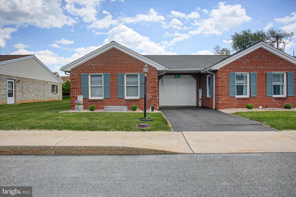 712 MARDEN AVENUE N, Shippensburg, PA 17257