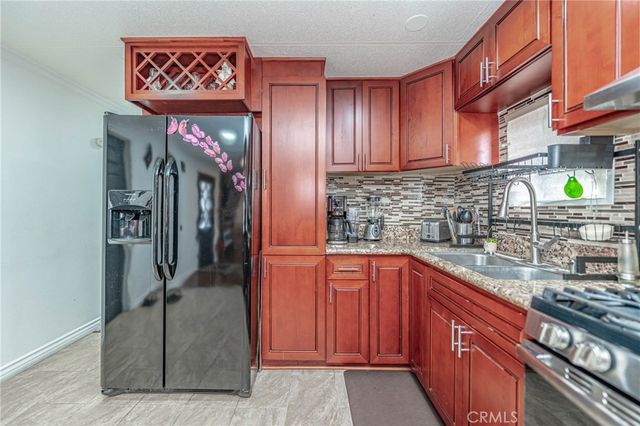 1850 W Orangethorpe 24, Fullerton, CA 92833