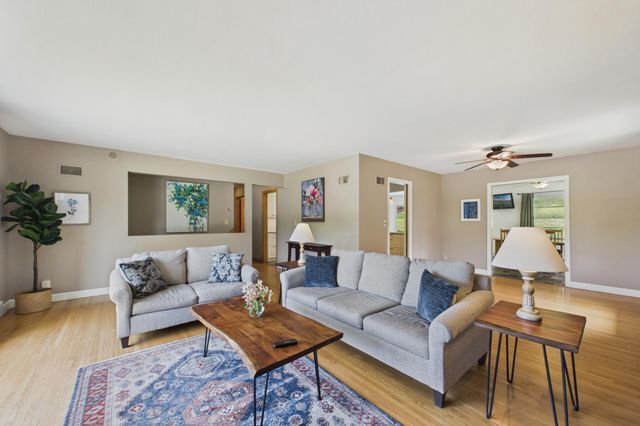 2640 Noble Avenue N, Golden Valley, MN 55422