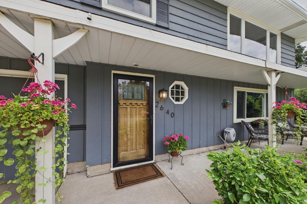 2640 Noble Avenue N, Golden Valley, MN 55422 — photo 2