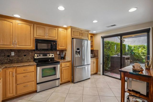 76636 Pansy Circle, Palm Desert, CA 92211