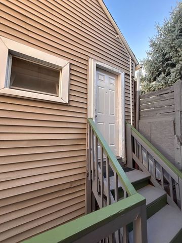 2227 W 19th Street COACH, Chicago, IL 60608