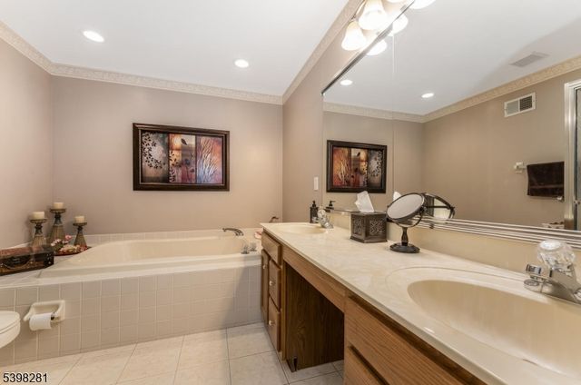 1508 Megan Circle, Greenwich Twp., NJ 08886