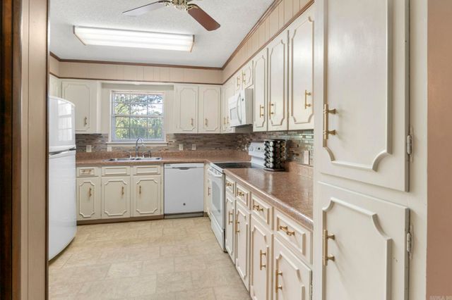 3405 Bunker Hill, North Little Rock, AR 72116