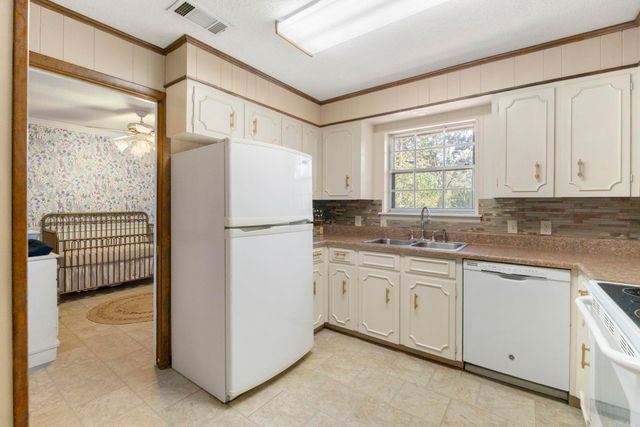 3405 Bunker Hill, North Little Rock, AR 72116