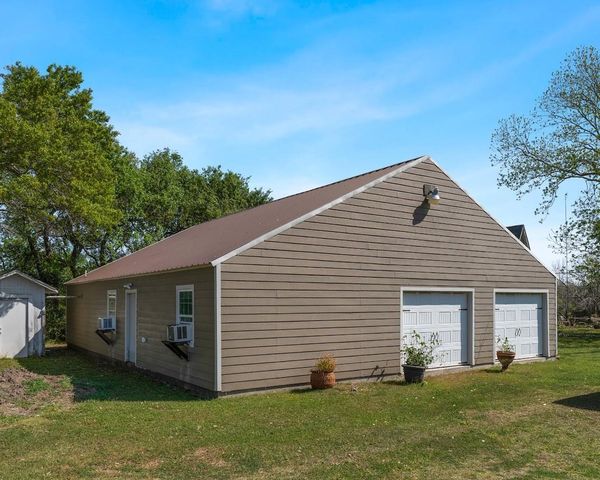 3809 Fm 2853, Palacios, TX 77465