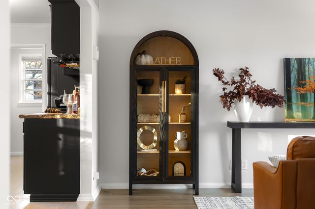 4230 River Road, Columbus, IN 47203