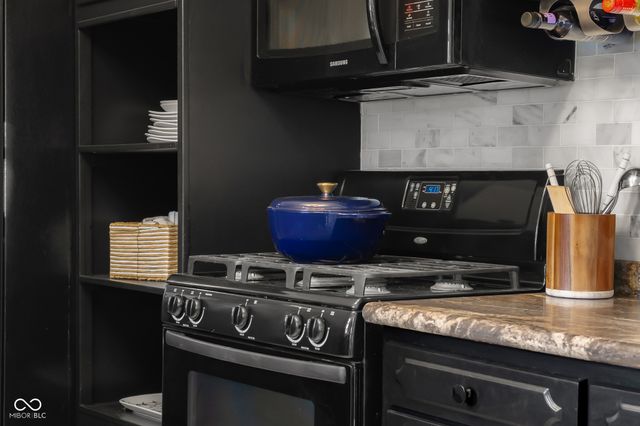 4230 River Road, Columbus, IN 47203