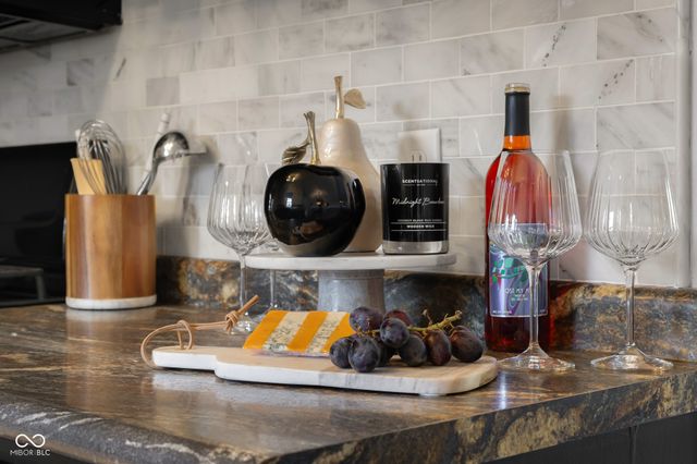 4230 River Road, Columbus, IN 47203