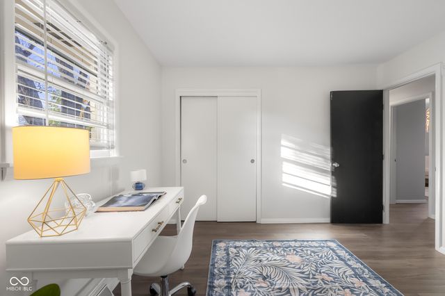 4230 River Road, Columbus, IN 47203