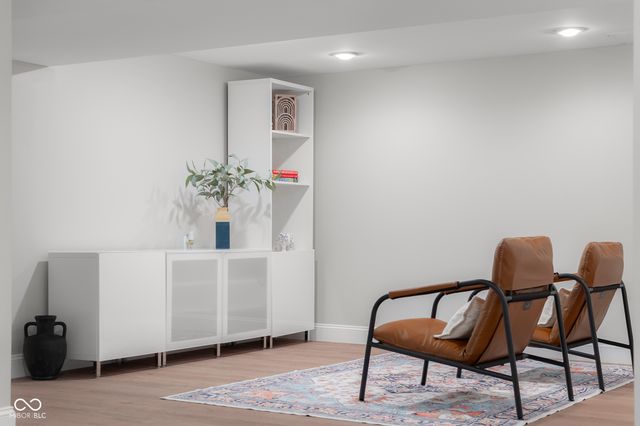 4230 River Road, Columbus, IN 47203