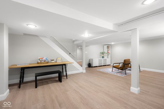 4230 River Road, Columbus, IN 47203