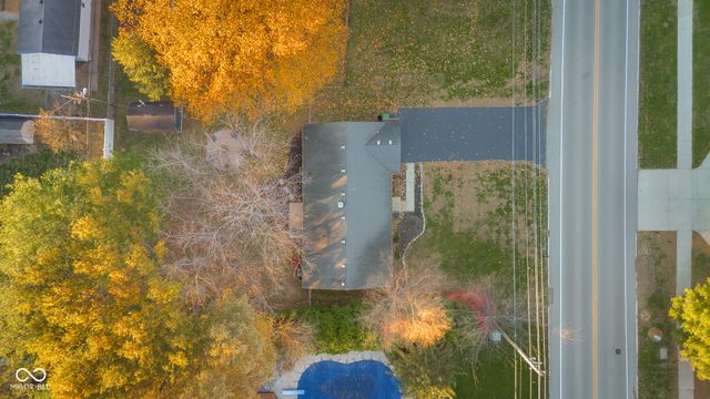 4230 River Road, Columbus, IN 47203