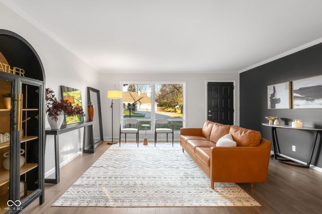 4230 River Road, Columbus, IN 47203