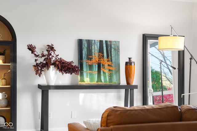 4230 River Road, Columbus, IN 47203