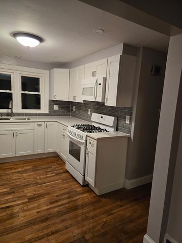 5 Clifford St 2, Boston, MA 02136