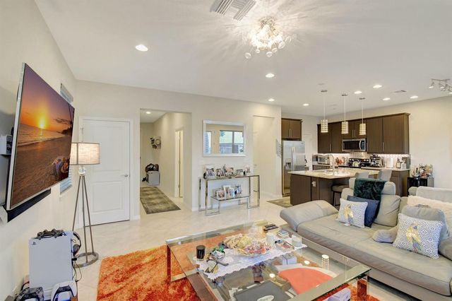1105 Banyan Drive, Hollywood, FL 33021
