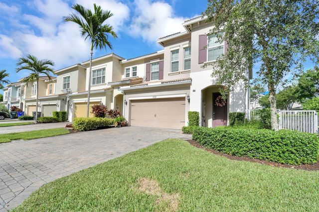 1105 Banyan Drive, Hollywood, FL 33021