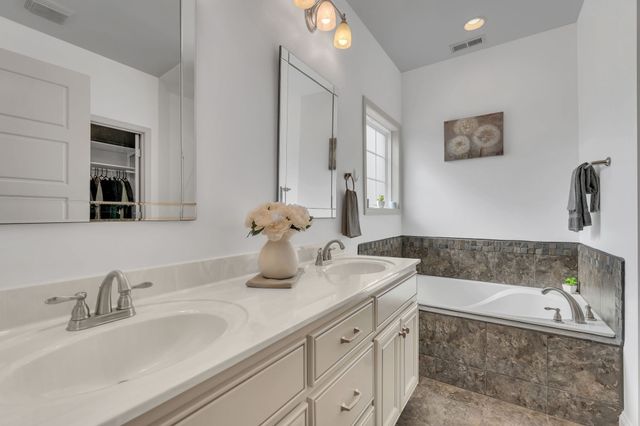 300 Patsy Pl, Smyrna, TN 37167