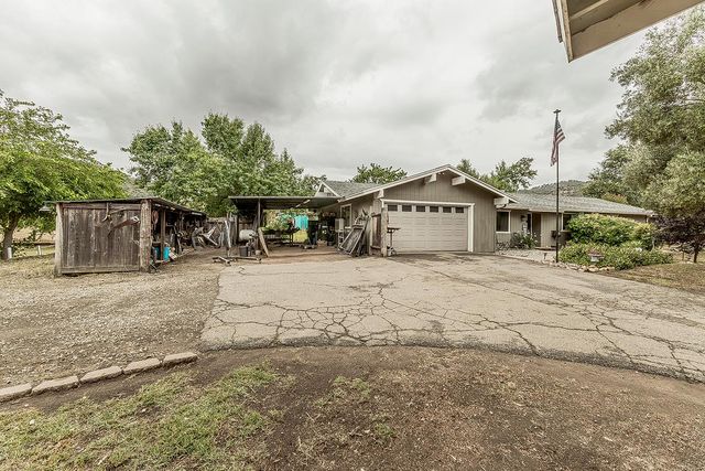 29545 Oak Meadow Road, Tollhouse, CA 93667