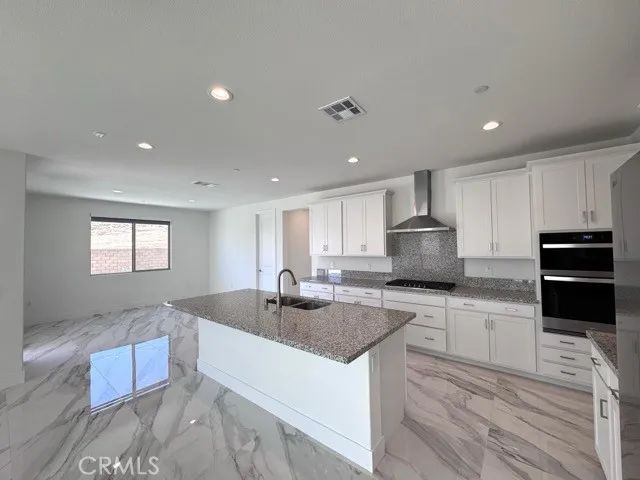 25061 River Peak Drive, Menifee, CA 92586