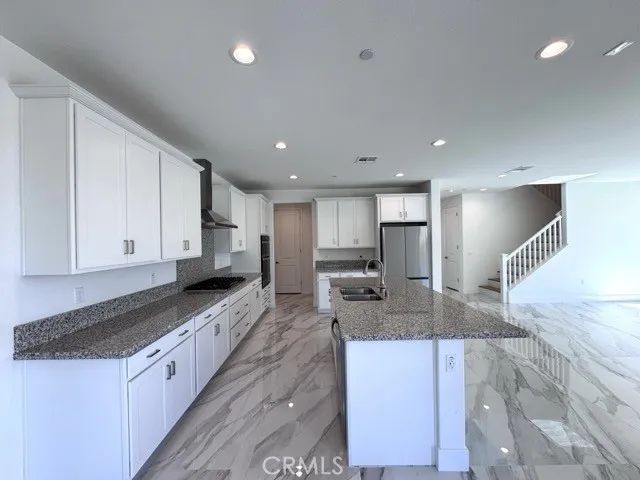 25061 River Peak Drive, Menifee, CA 92586