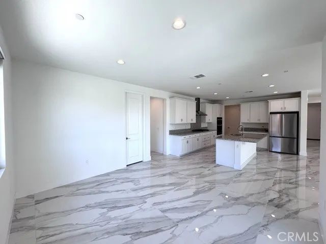 25061 River Peak Drive, Menifee, CA 92586