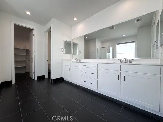 25061 River Peak Drive, Menifee, CA 92586