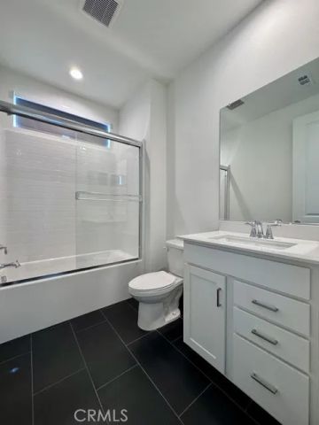 25061 River Peak Drive, Menifee, CA 92586