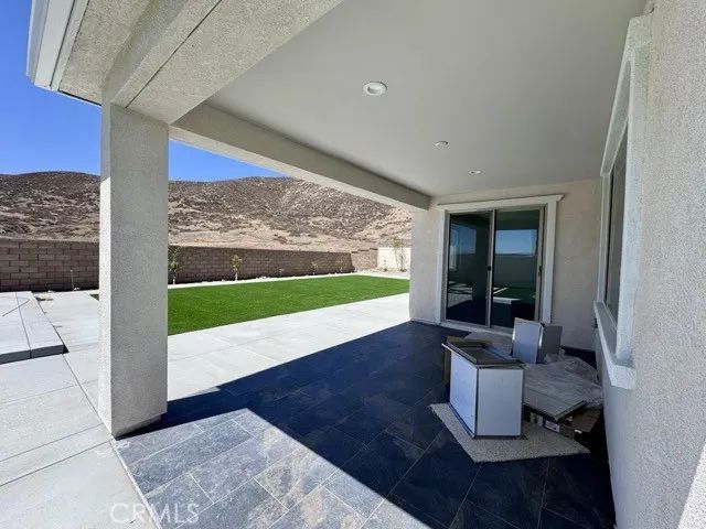 25061 River Peak Drive, Menifee, CA 92586