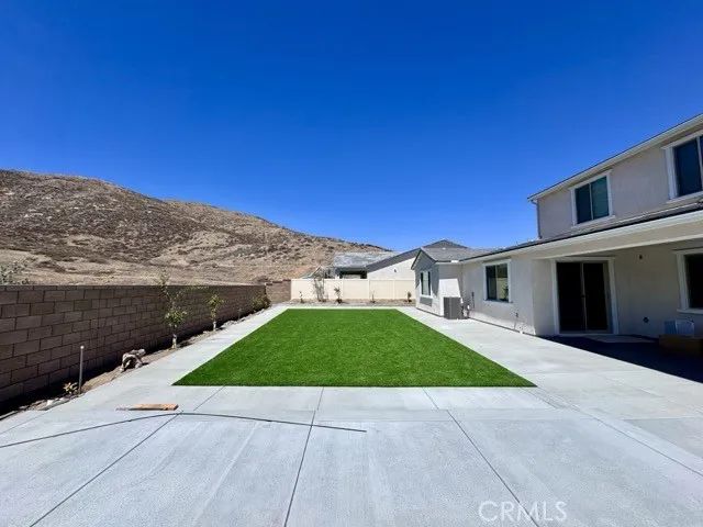 25061 River Peak Drive, Menifee, CA 92586