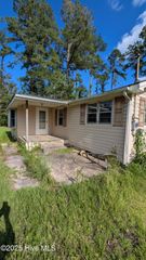 425 Barney Tyler Road, Hallsboro, NC 28442