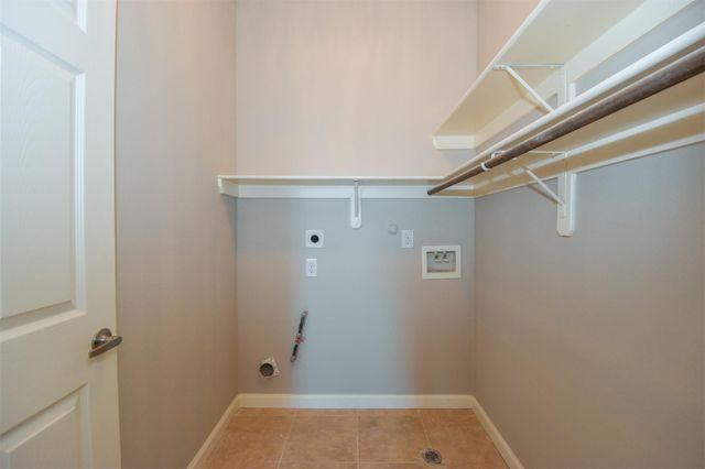 1141 W 24th Street B, Houston, TX 77008